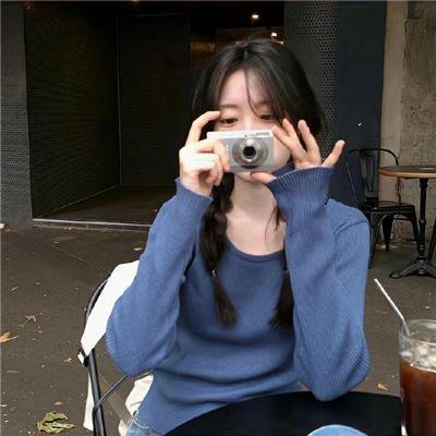 持摄影机的人